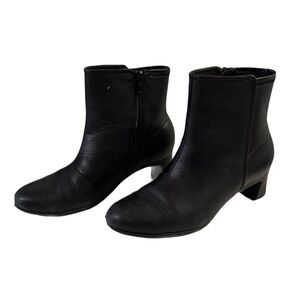 Clarks Neiley Jane Ankle Booties